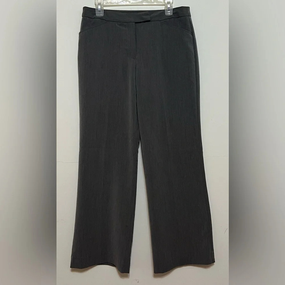 Nicole Miller Gray Dress Pants. Size 10.  B1